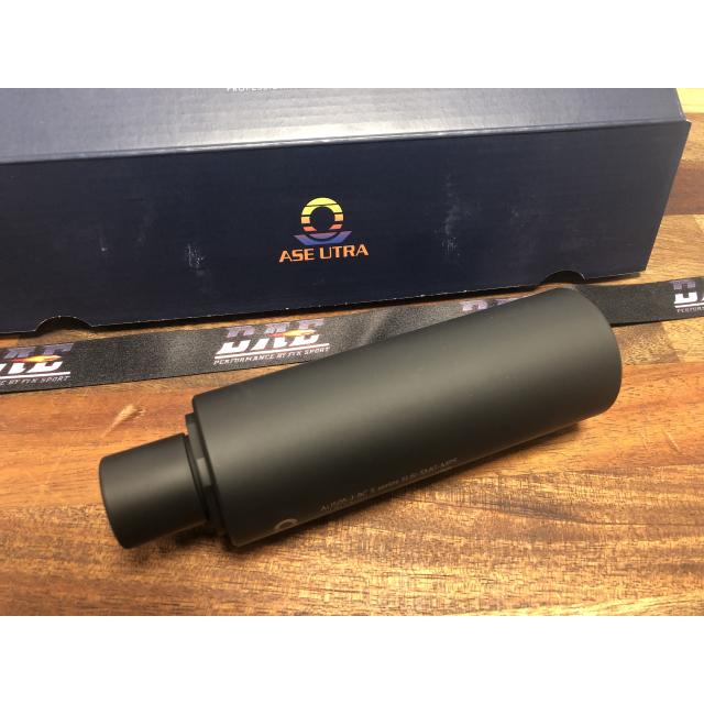Ase Utra Ljuddämpare SL6i-BL  .375 Tri-Lug, BLACK 